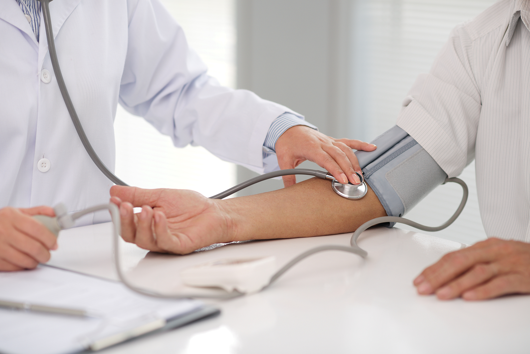 高血压病如何补充营养素？